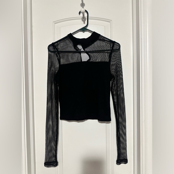 GUESS LOS ANGELAS net top - Picture 2 of 3